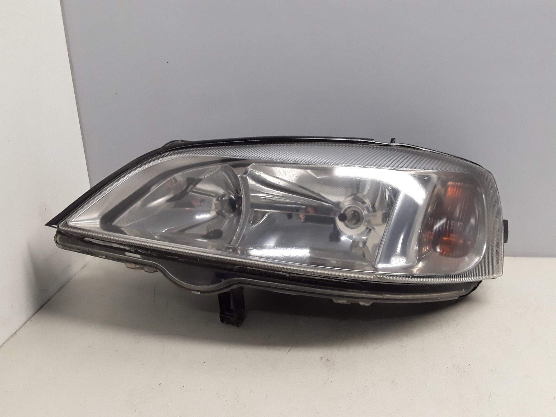 MAZDA 323 BA (1994-2000) Front Left Headlight 90520877LH 25626088