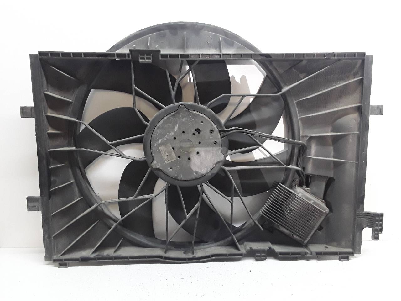 MITSUBISHI C-Class W203/S203/CL203 (2000-2008) Porlasztóventilátor A2035000293 25077349