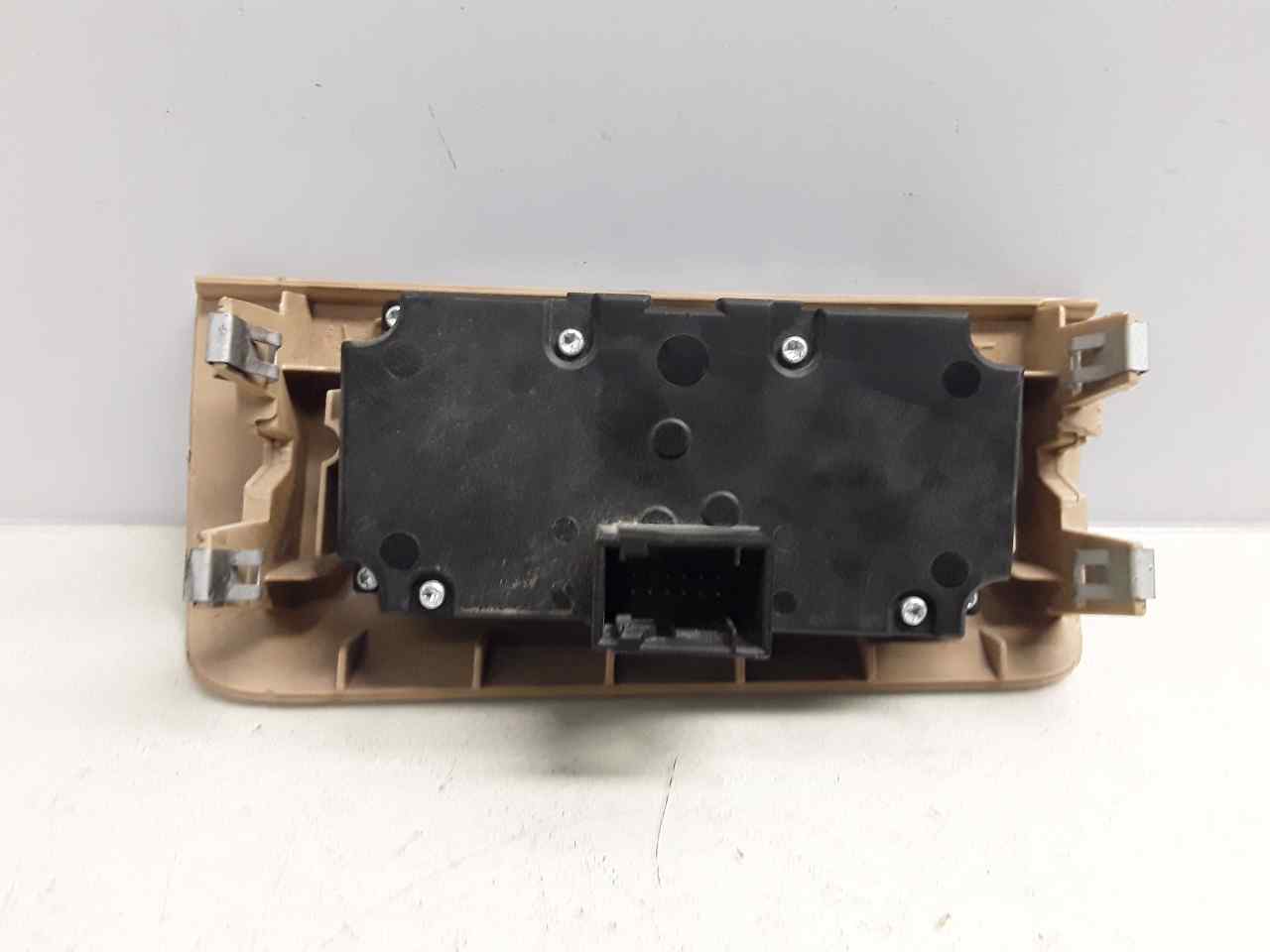 BMW X5 E70 (2006-2013) Headlight Switch Control Unit 9134726 23351660