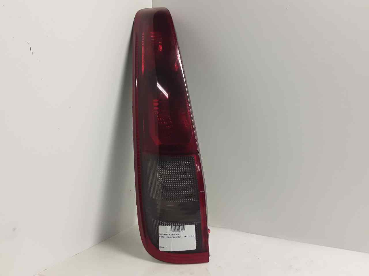 NISSAN X-Trail T30 (2001-2007) Rear Left Taillight B46L 25613573