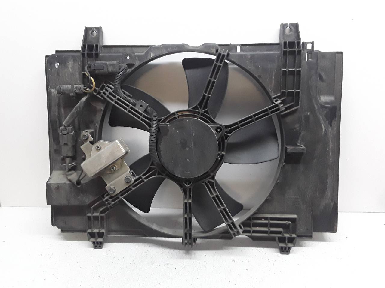 NISSAN Tiida C11 (2004-2014) Diffuser Fan MR18DE 25627193