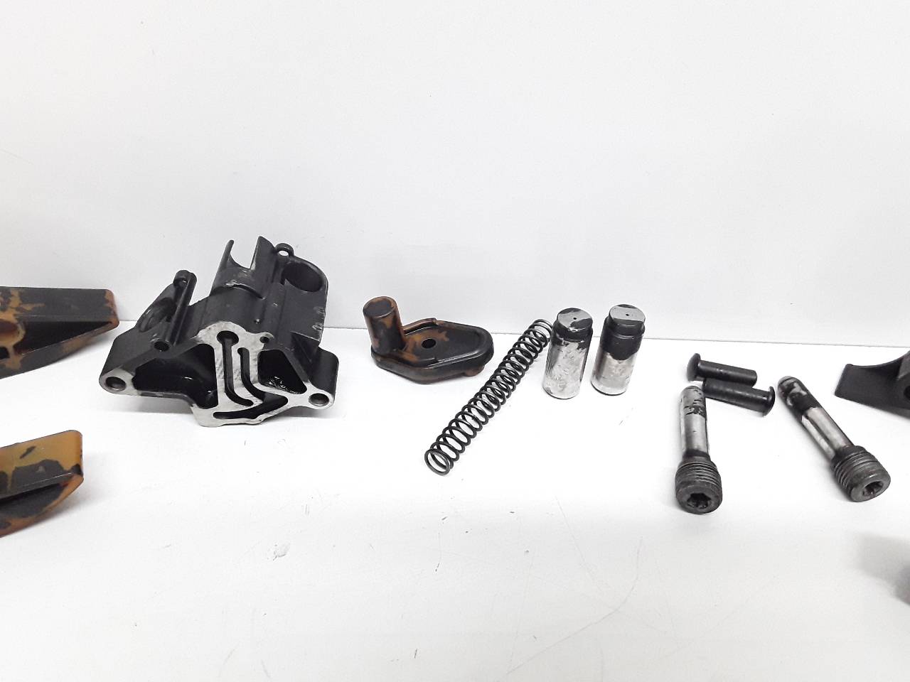 BMW X5 E70 (2006-2013) Autres pièces du compartiment moteur 13527787299 25593512