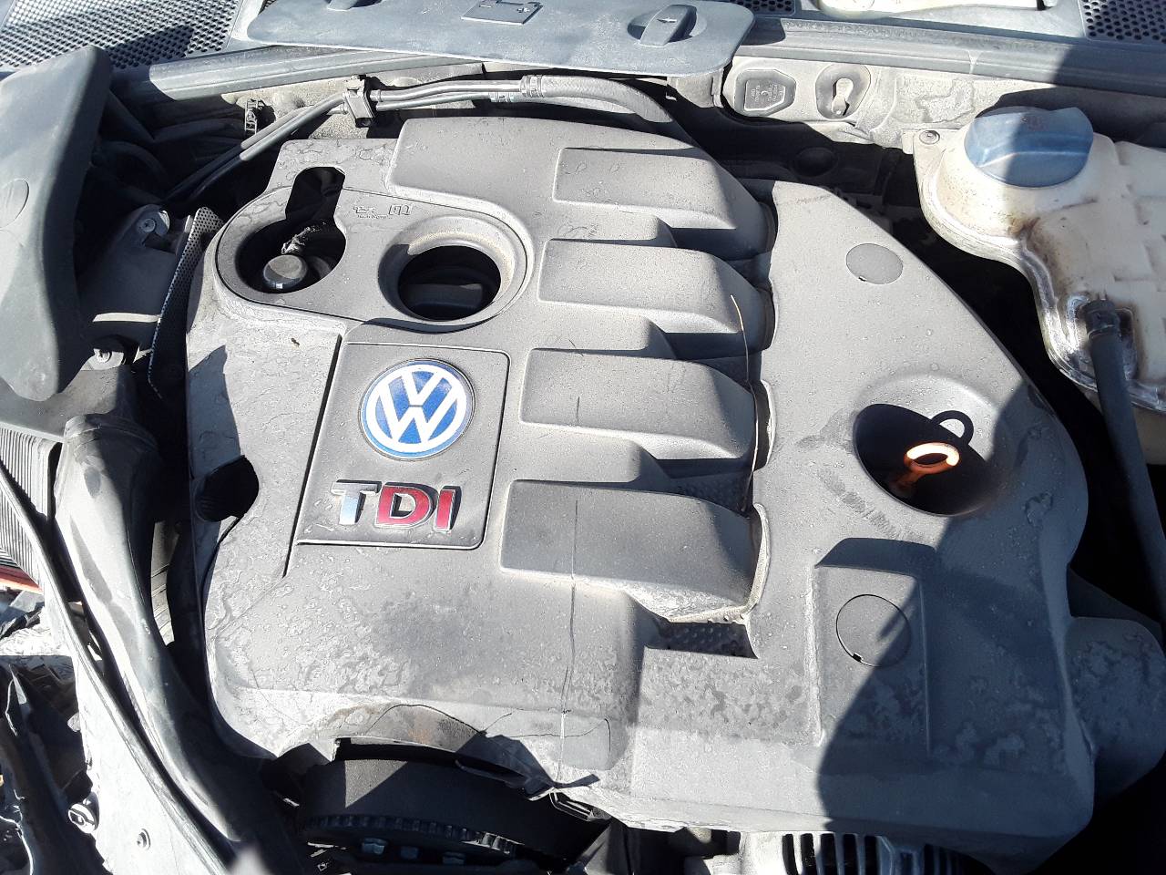 VOLKSWAGEN Moteur AVF 25627239