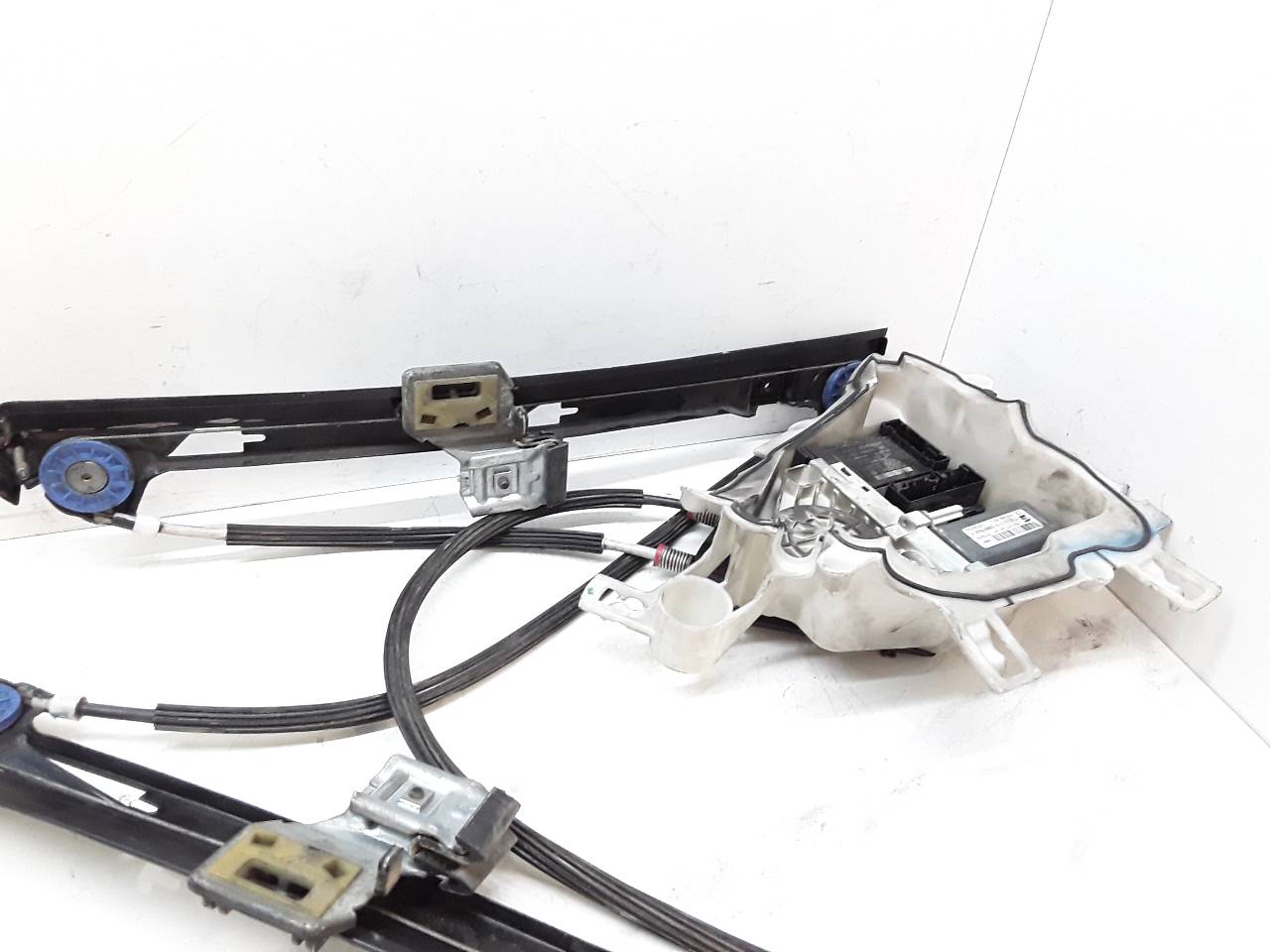 SEAT Toledo 3 generation (2004-2010) Front Left Door Window Regulator Motor 1T0959701L 19163275