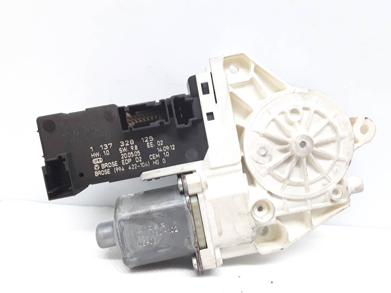 PEUGEOT 407 1 generation (2004-2010) Front Left Door Window Regulator Motor 0130822200 18982865