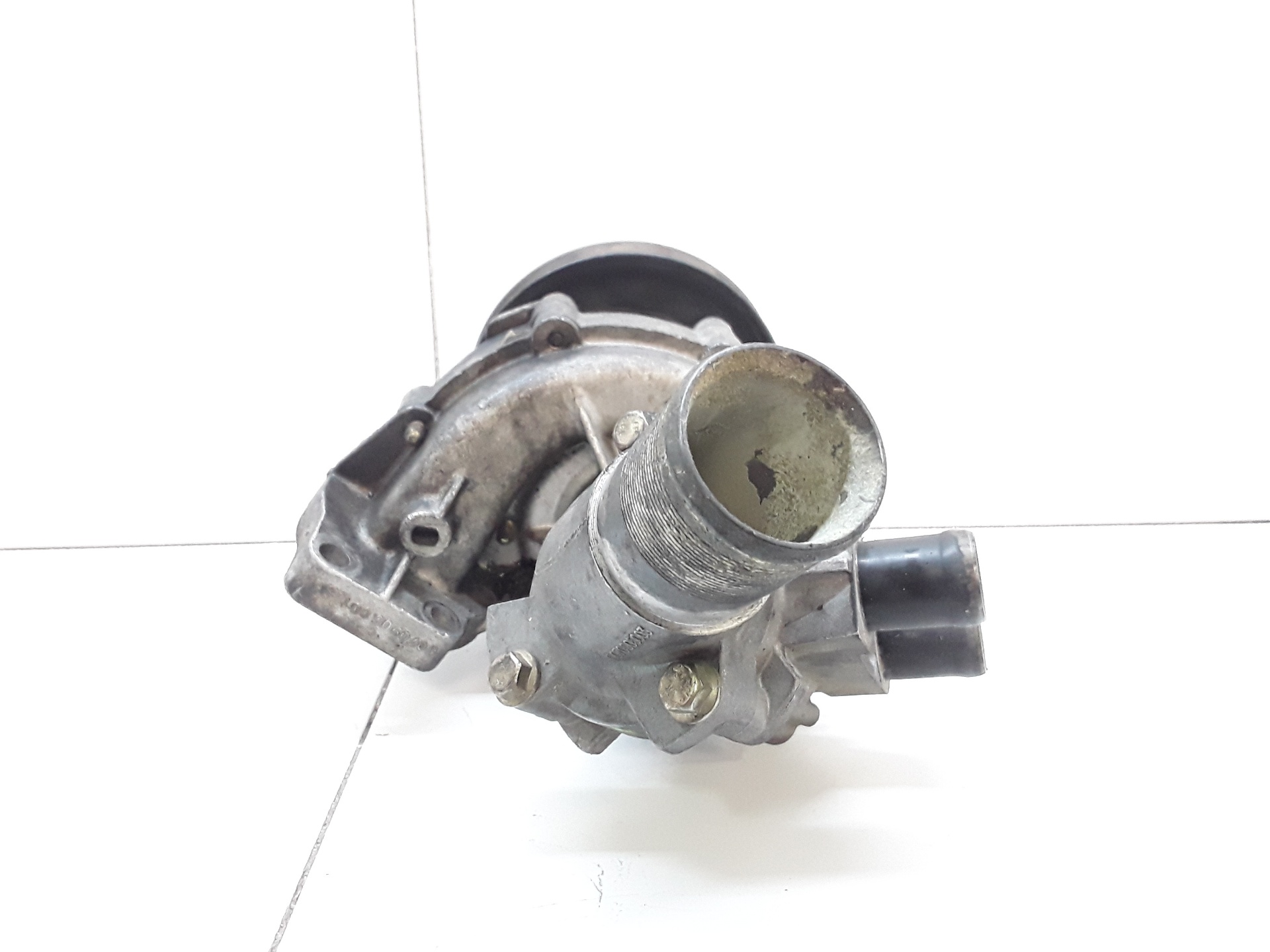 BMW 5 Series F10/F11 (2009-2017) Vodná pumpa 0070905001 25622739