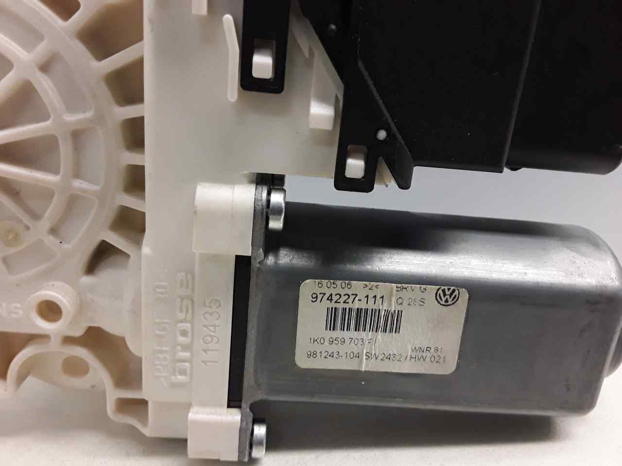 VOLKSWAGEN Passat Variant 1 generation (2010-2024) Rear Left Door Window Control Motor 974227111 25626077