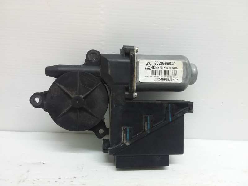 SEAT Cordoba 2 generation (1999-2009) Moteur de commande de vitre de porte avant droite 6Q2959801A 18932722