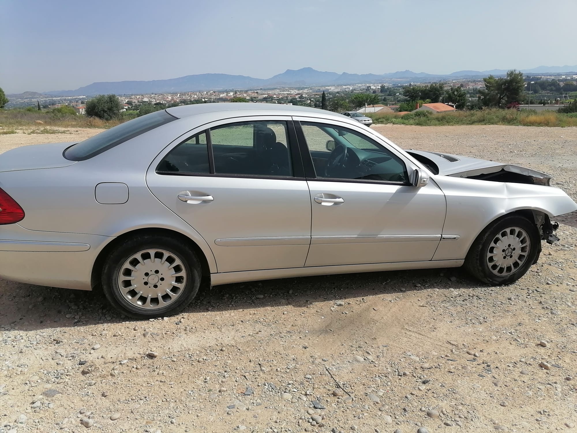 MAZDA E-Class W211/S211 (2002-2009) Egyéb díszítőcsík-részek A2116800350 19092401