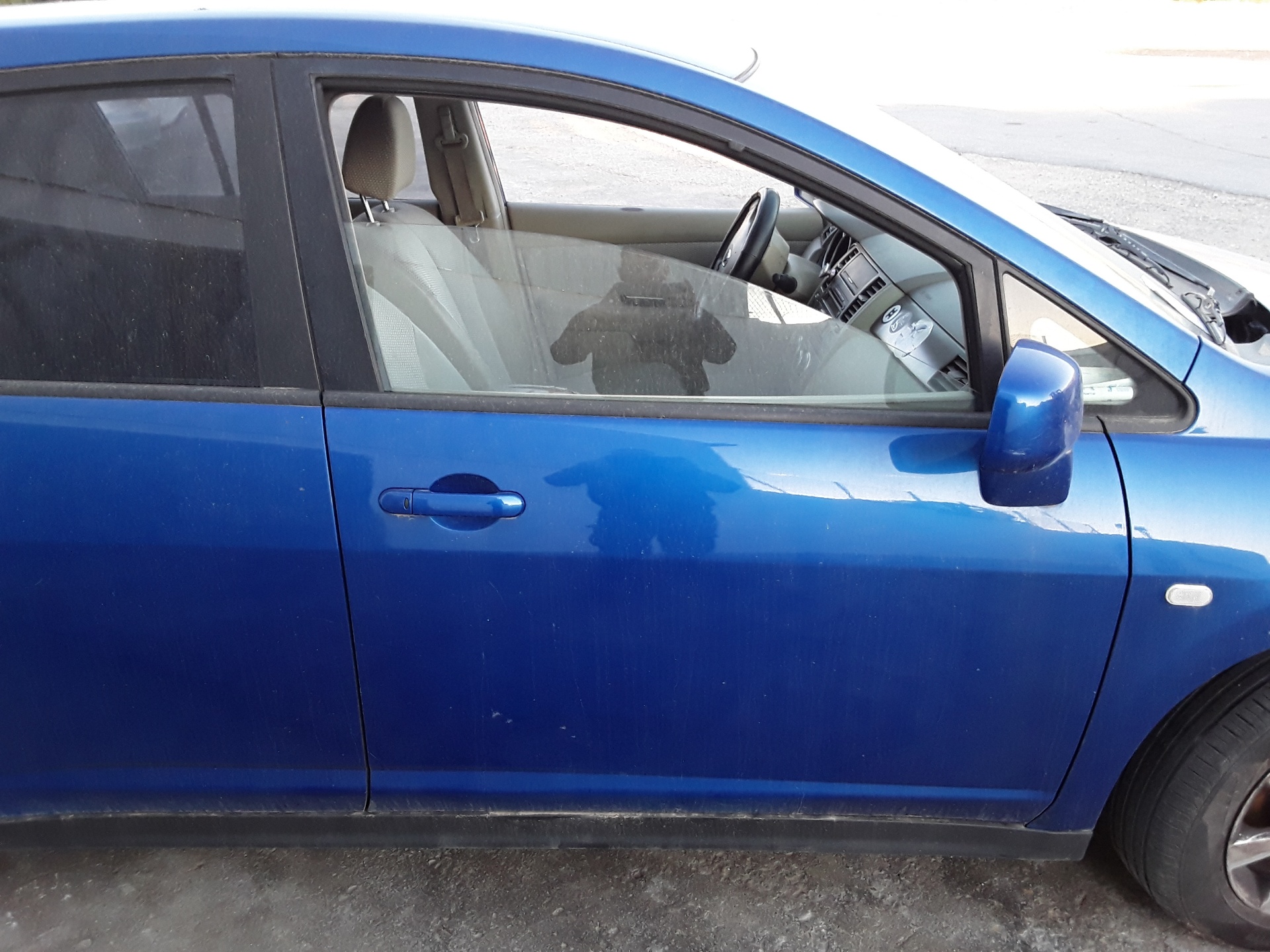 NISSAN Tiida C11 (2004-2014) Front Right Door 80100EL030 25624842