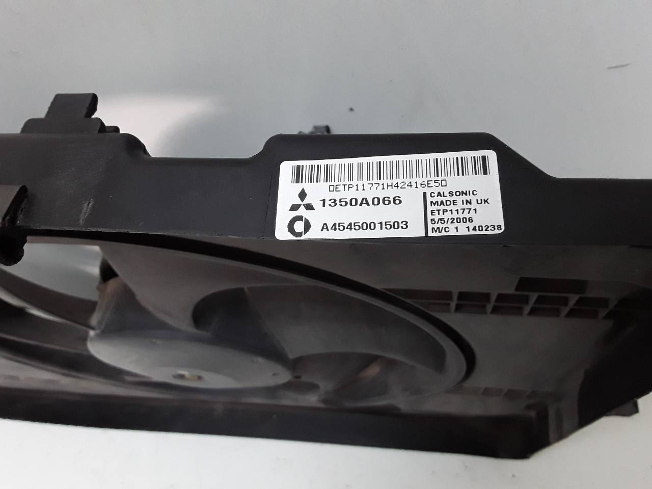 VOLKSWAGEN Colt 6 generation (2002-2013) Ventilator difuzor 1350A066 18935907