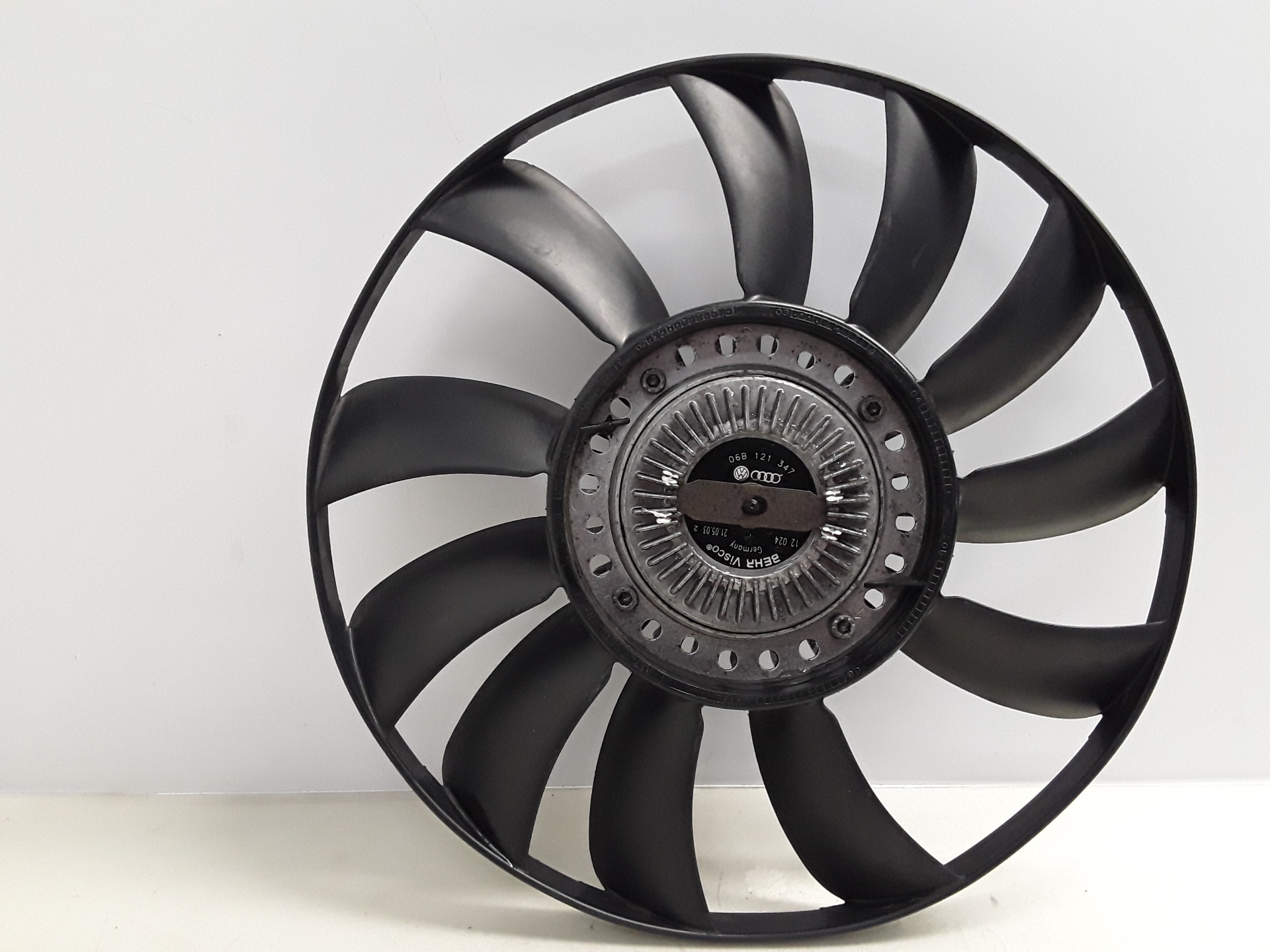 SUZUKI SX4 1 generation (2006-2014) Motorový chladiaci ventilátor Radiátor 06B121347 25627918