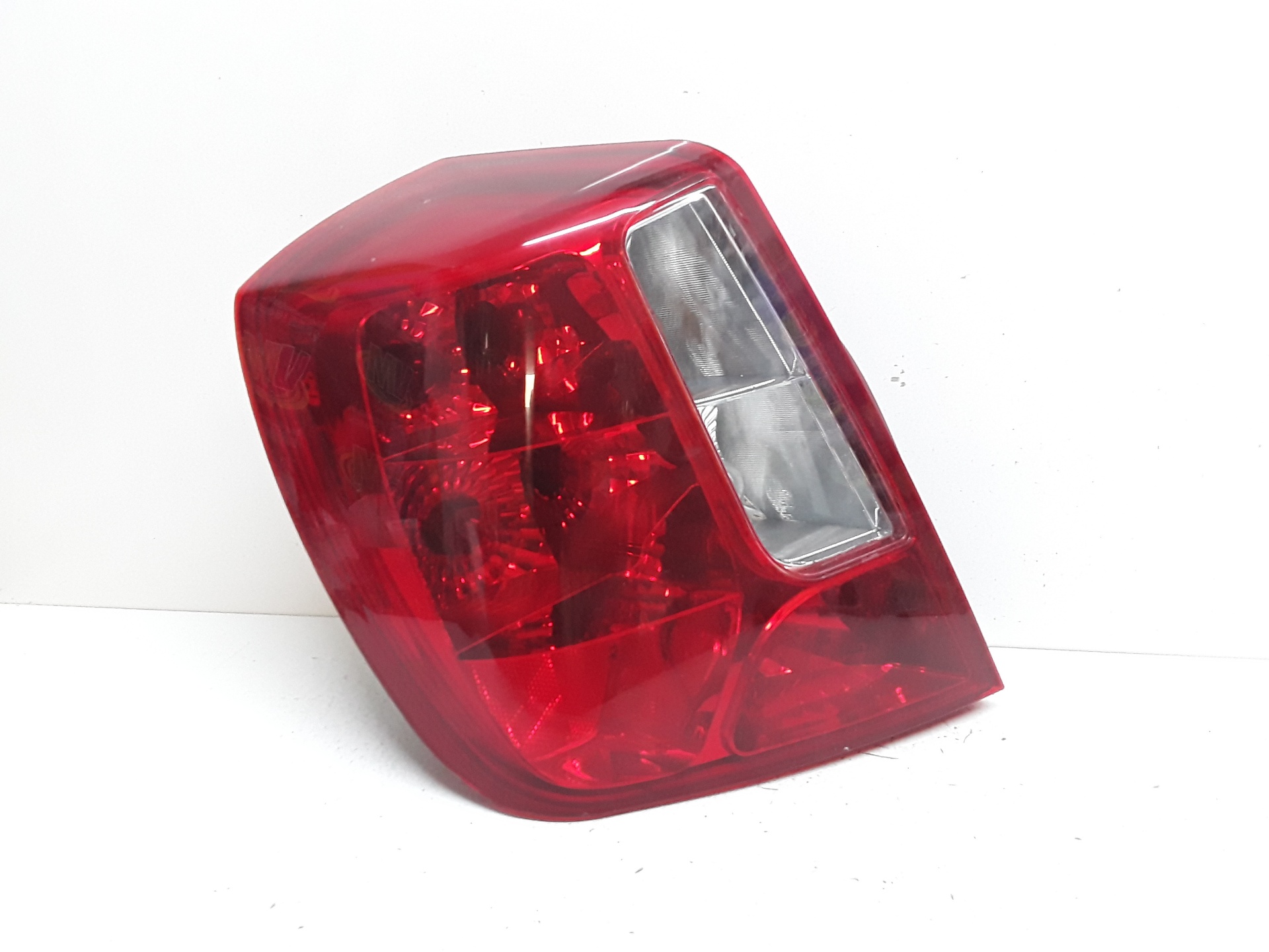 CHRYSLER Neon 2 generation (1999-2005) Rear Left Taillight 082221915L 25628516