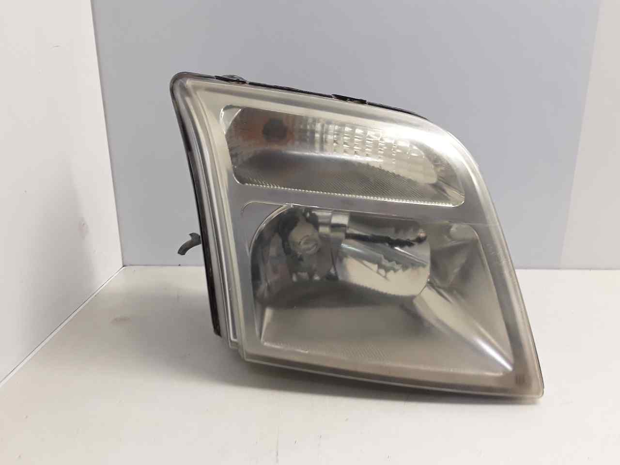 FORD 206 1 generation (1998-2009) Front Right Headlight 2T1413006AE 25625911