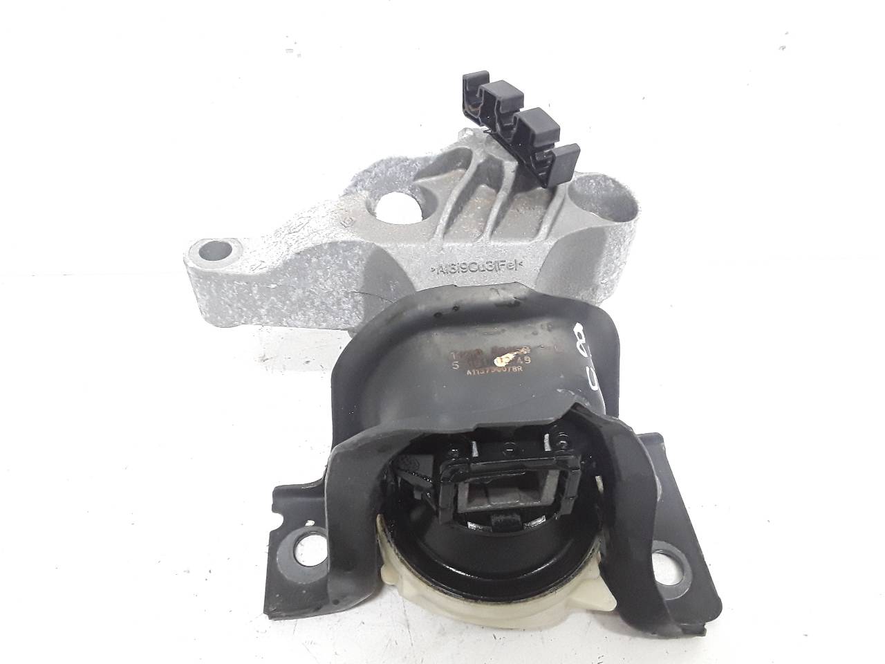 DACIA Duster 1 generation (2010-2017) Right Side Engine Mount 112317173R 19106306