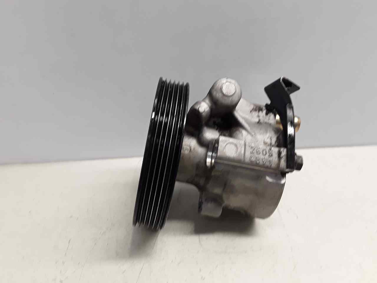 MITSUBISHI Power Steering Pump 26083376RV 25627001