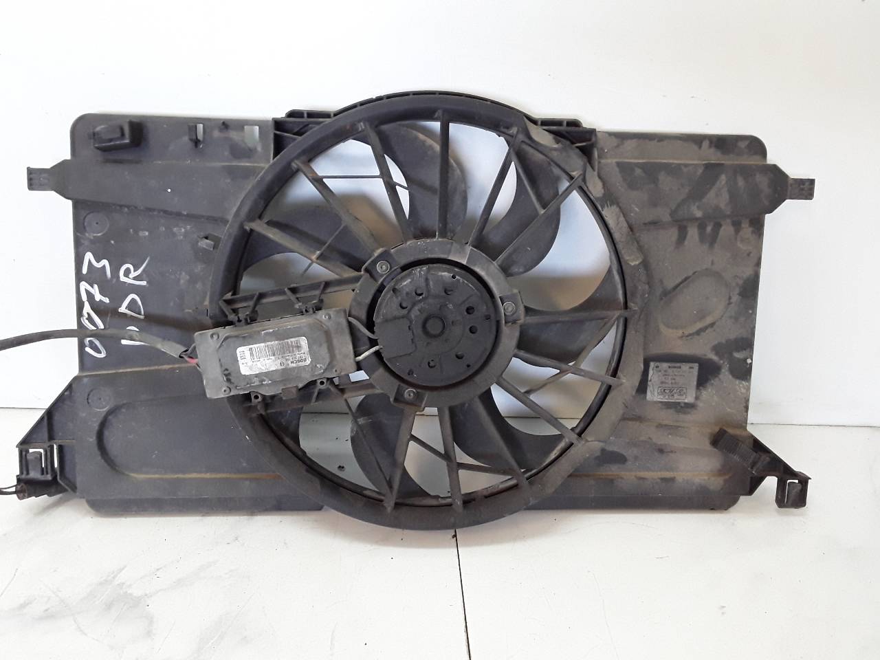 TOYOTA V50 1 generation (2003-2012) Ventilateur diffuseur 0130303939 19063629