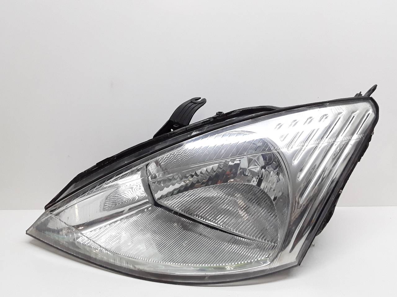 PEUGEOT Focus 1 generation (1998-2010) Front Left Headlight 084311144L 19036473