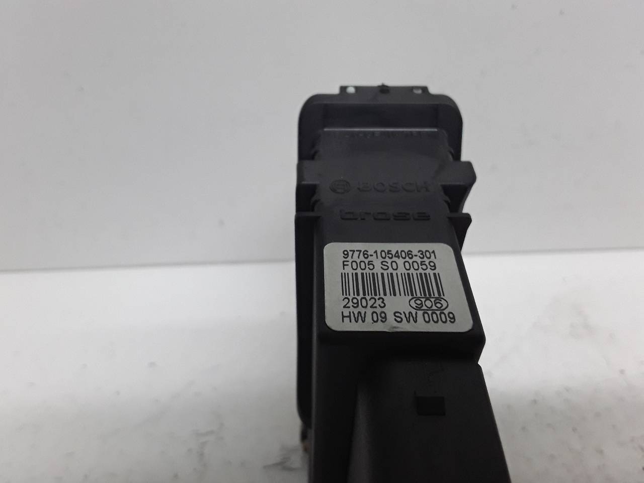 SEAT Trezia 1 generation (2010-2016) Rear Left Door Window Control Motor 101389102 25618948