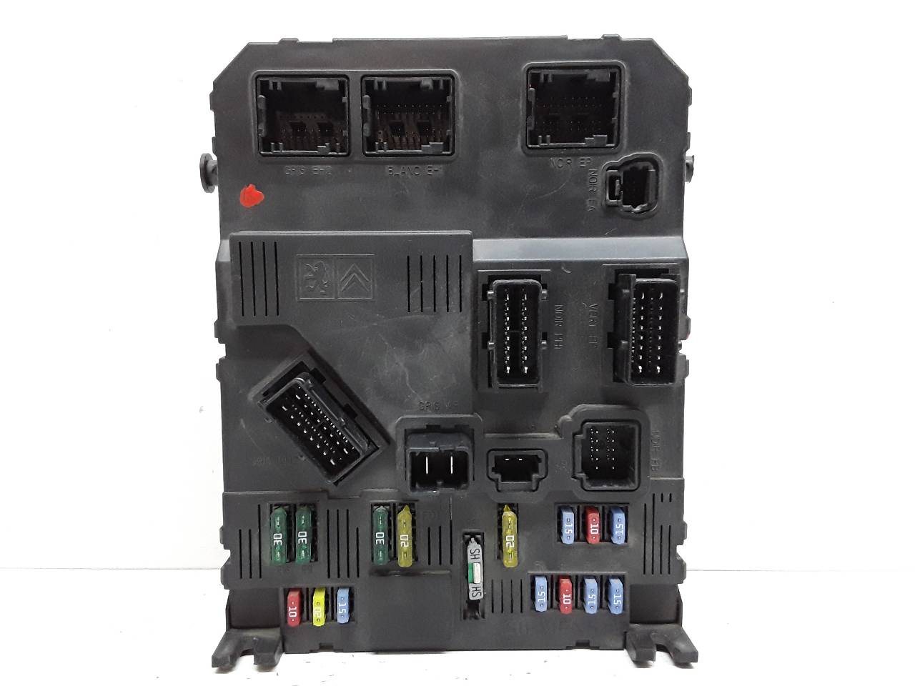 RENAULT Fuse Box BSIS0200 25613530