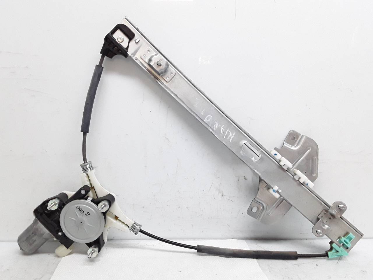 KIA Rio 3 generation (2011-2017) Front Right Door Window Regulator 824601W000 18989615