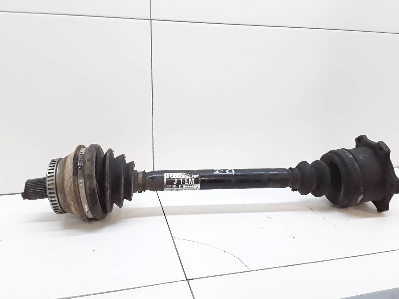 VOLKSWAGEN Passat Variant 1 generation (2010-2024) Front Left Driveshaft 8D0407271EM 25624674