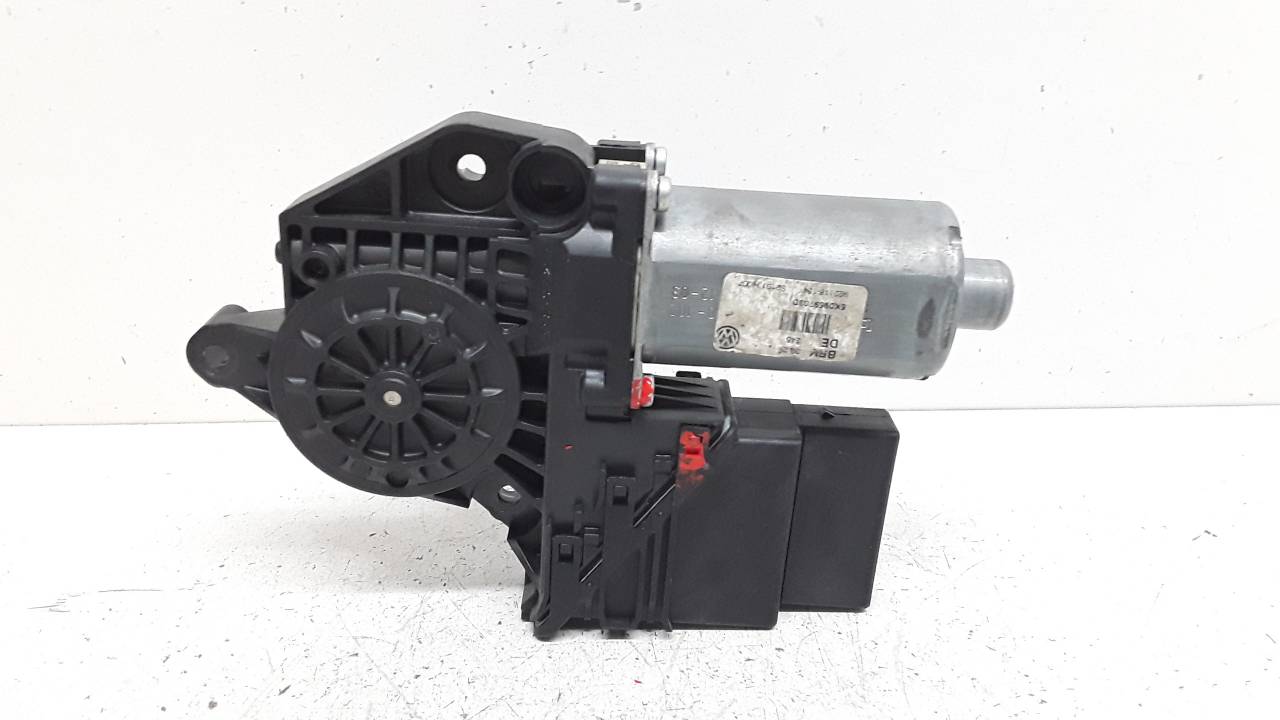 CHEVROLET Golf 6 generation (2008-2015) Rear Left Door Window Control Motor 0130821430 25623557