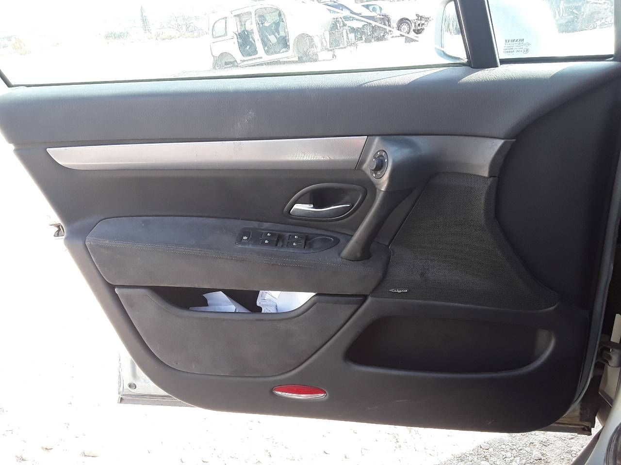 BMW 3 Series E90/E91/E92/E93 (2004-2013) Front Left Door Panel 25628000