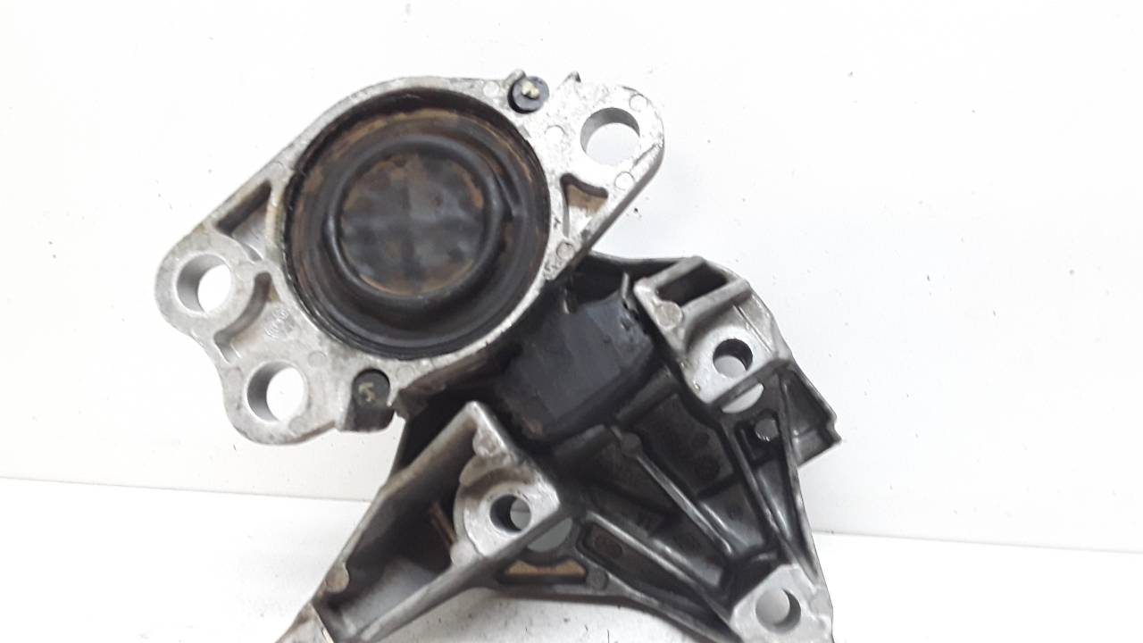 RENAULT Clio 1 generation (1990-1998) Bal oldali motorblokk 8200267625A 25623562