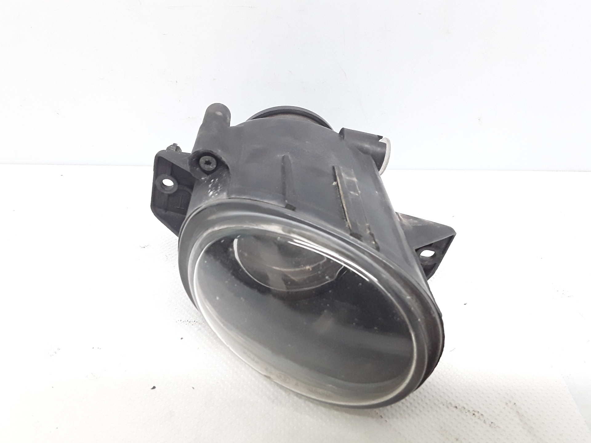 NISSAN Feu antibrouillard avant gauche 67742830 25611106