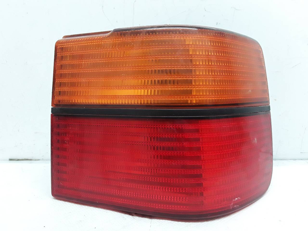 VOLKSWAGEN Golf 3 generation (1991-1998) Rear Right Taillight Lamp 1H5945257 19036582