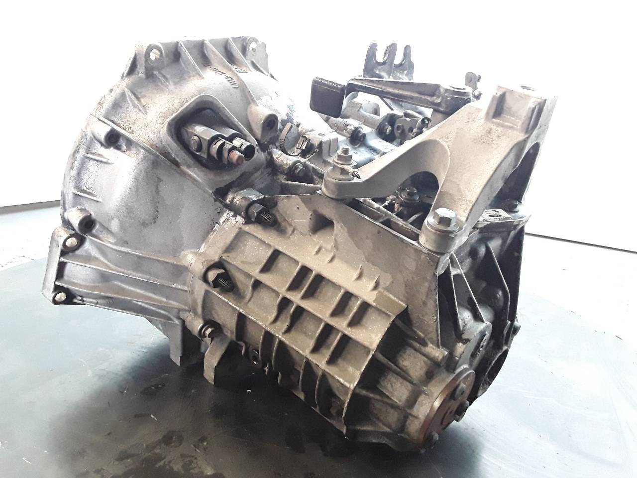 FORD USA C-Max 1 generation (2003-2010) Gearbox 6M5R7002ZB 18989968