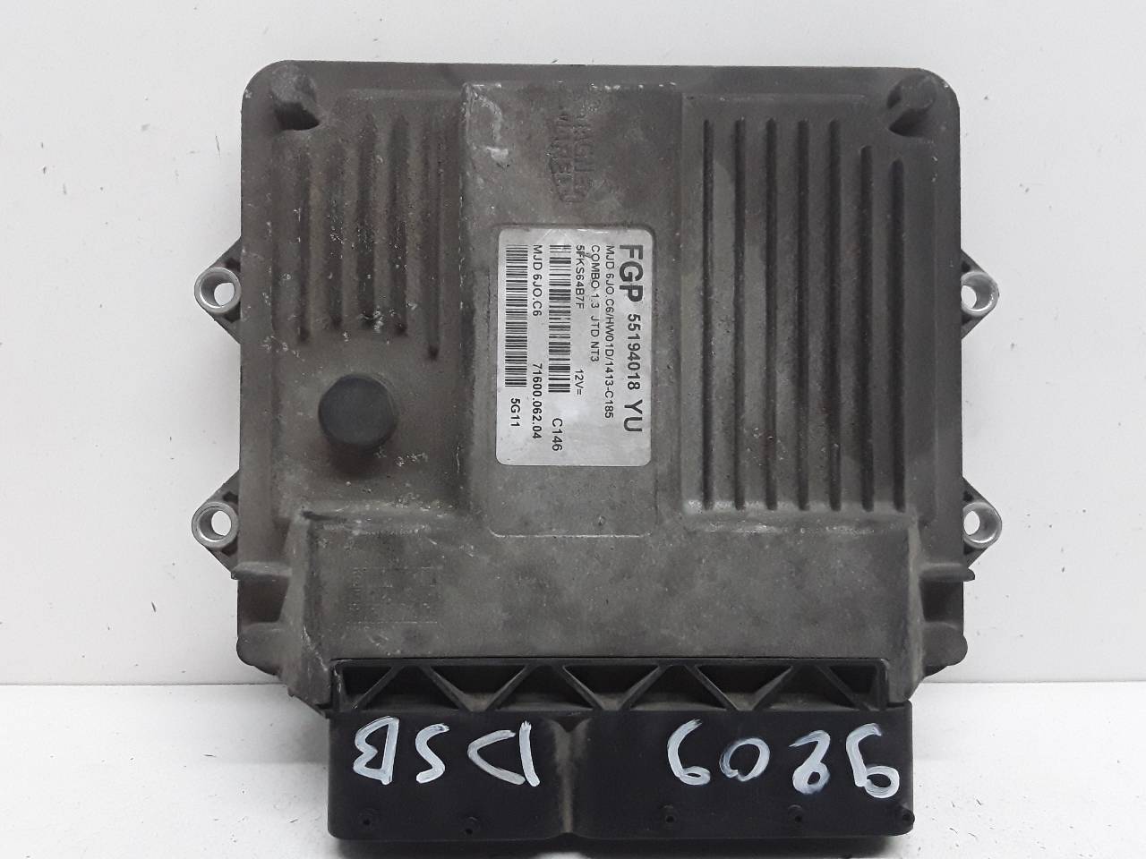 OPEL Combo C (2001-2011) Engine Control Unit ECU 55194018 19135705