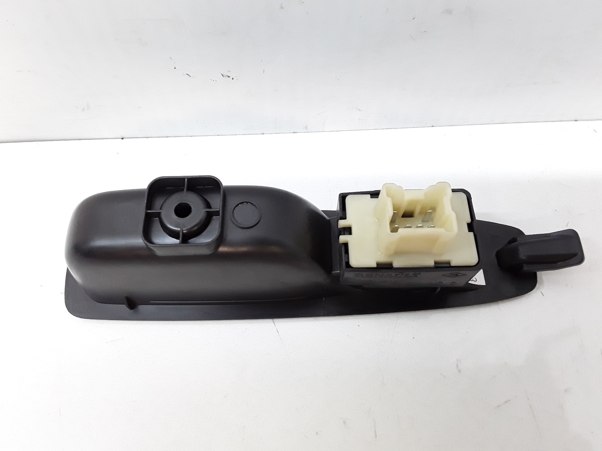 RENAULT Captur 1 generation (2013-2019) Comutator de control geam ușă  dreapta spate 829614619R 19064631