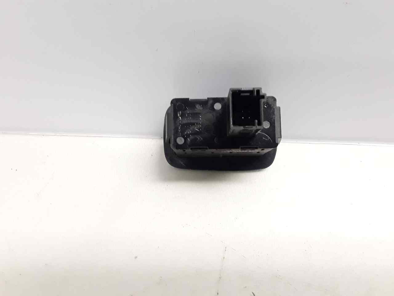 CITROËN Rear Right Door Window Control Switch 96639378ZD 25626235