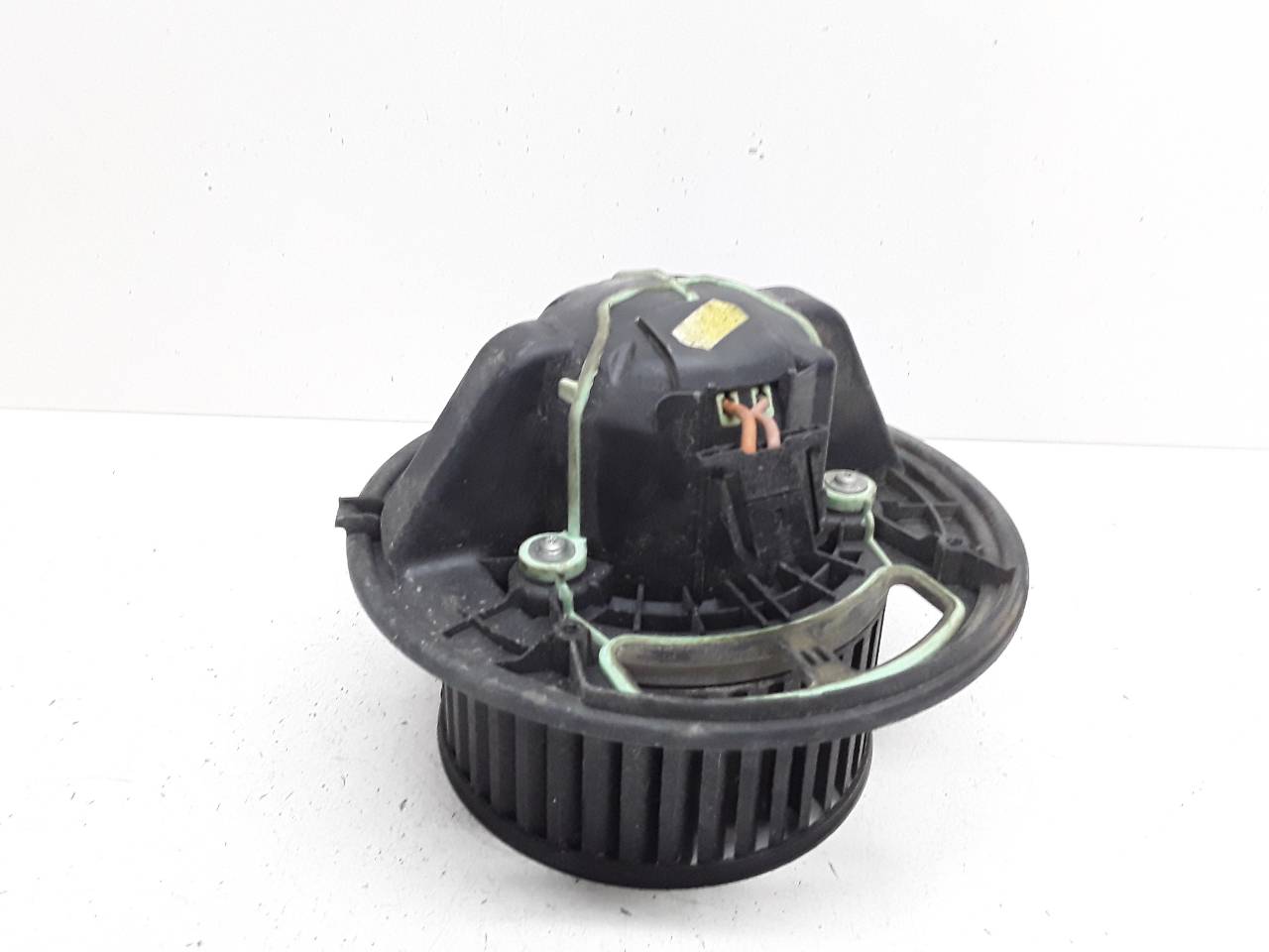 BMW 3 Series E90/E91/E92/E93 (2004-2013) Heater Blower Fan 6933663 25606168