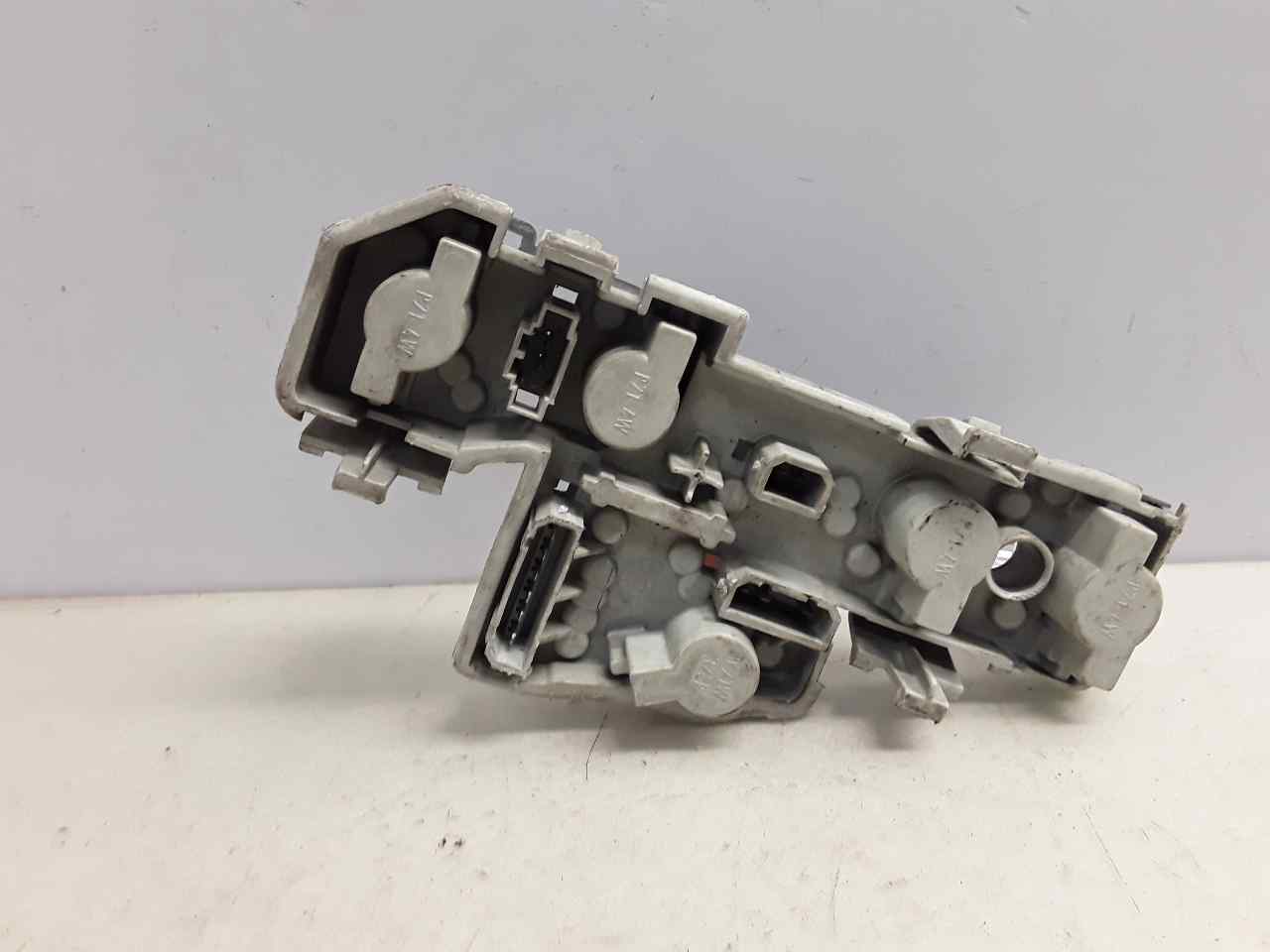 VOLKSWAGEN Passat B5 (1996-2005) Bulb holder 3B5945257B 24958918