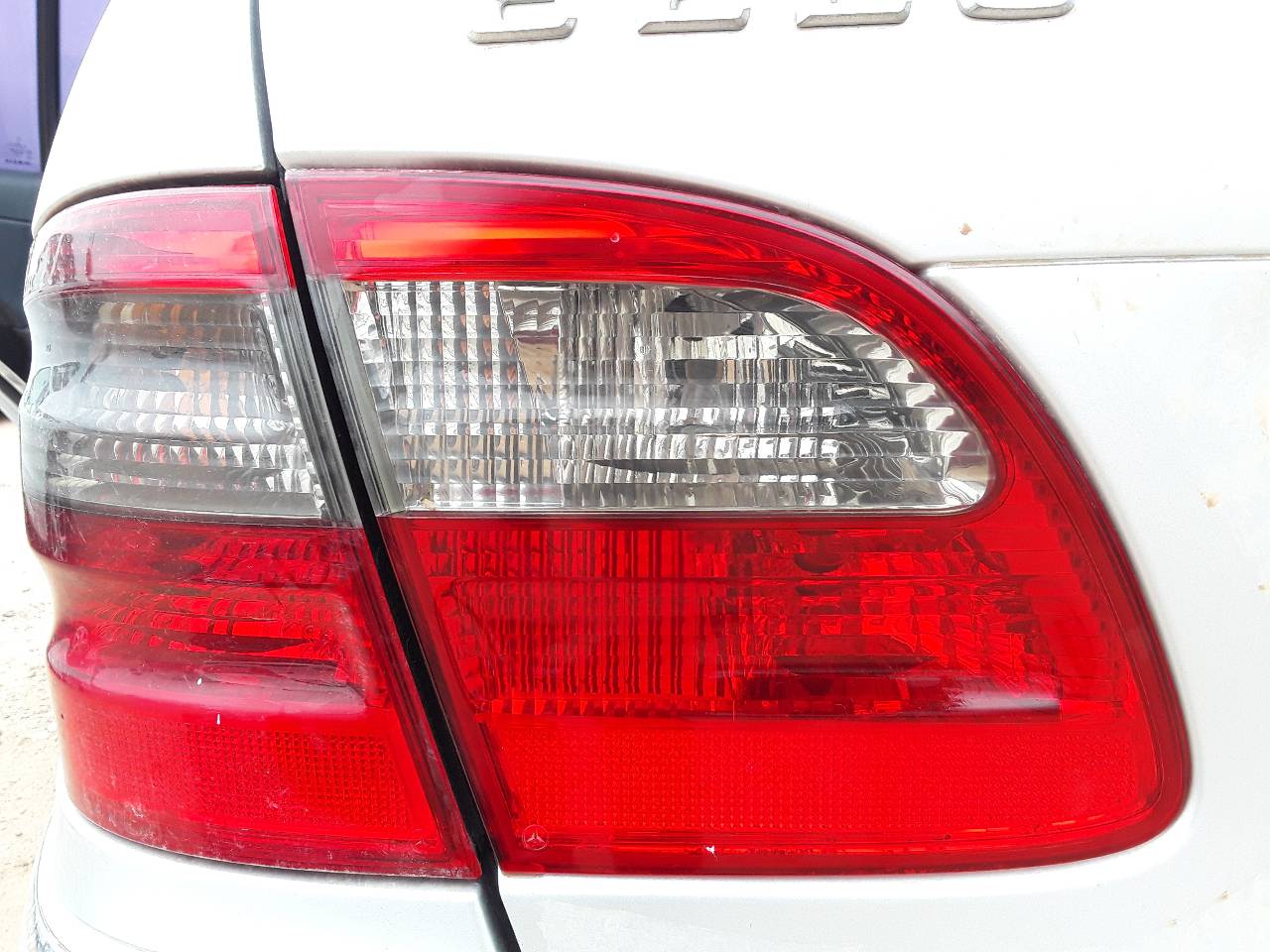 MERCEDES-BENZ E-Class W211/S211 (2002-2009) Rear Left Taillight A2118200777 25613437